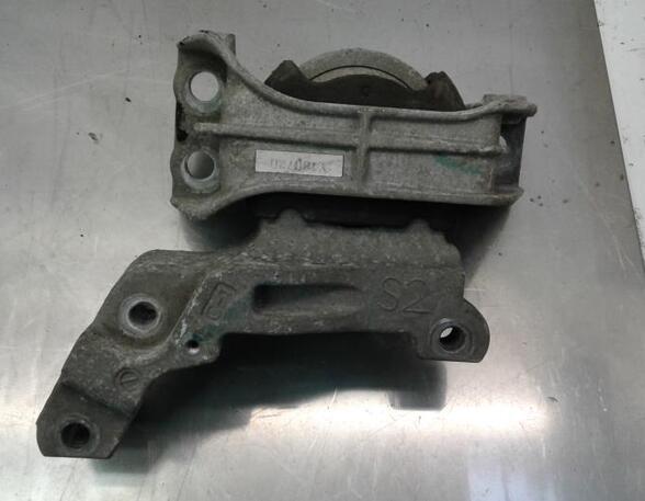 Engine Mount Bracket NISSAN JUKE (F15)