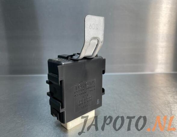 Wash Wipe Interval Relay TOYOTA YARIS (_P13_)