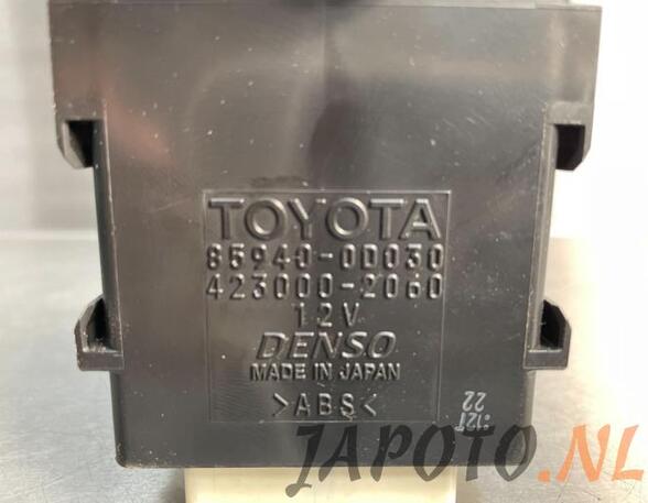 Wash Wipe Interval Relay TOYOTA YARIS (_P13_)