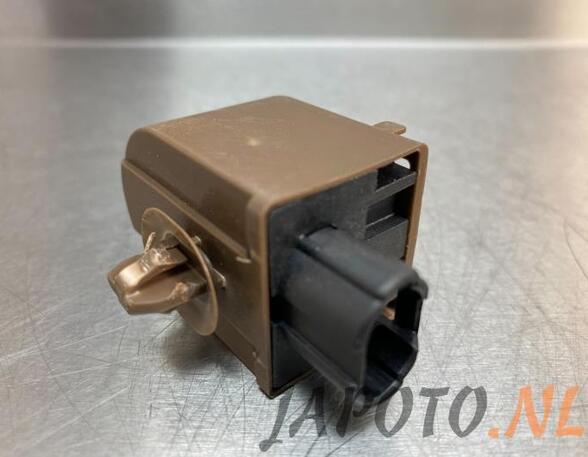 Wash Wipe Interval Relay TOYOTA RAV 4 IV (_A4_)