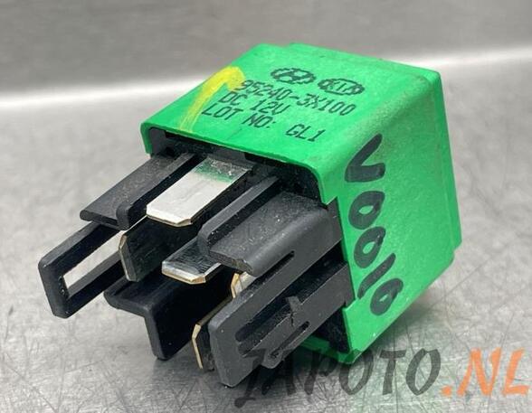 Wash Wipe Interval Relay HYUNDAI i30 (GD), HYUNDAI i30 Coupe, HYUNDAI i30 (FD)