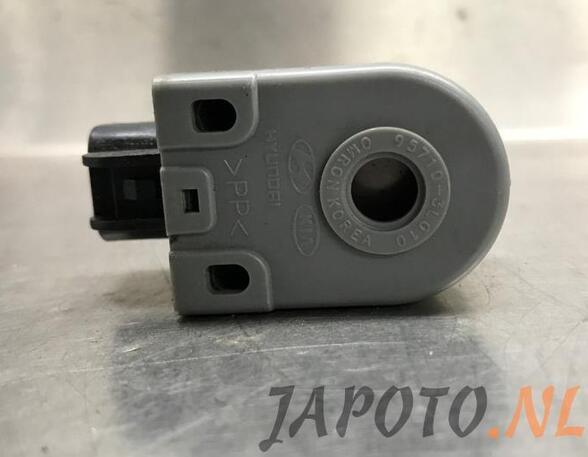 Wash Wipe Interval Relay HYUNDAI ix35 (LM, EL, ELH), HYUNDAI TUCSON (TL, TLE)