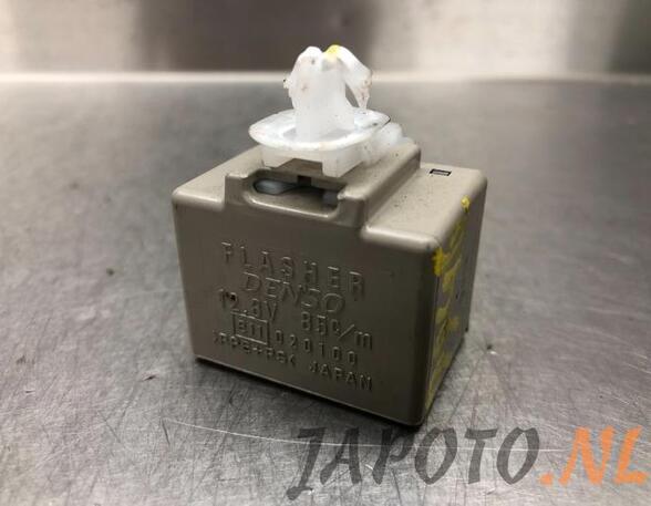 Wash Wipe Interval Relay TOYOTA GT 86 Coupe (ZN6_)