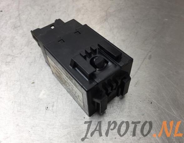 Wash Wipe Interval Relay SUZUKI JIMNY Closed Off-Road Vehicle (SN)