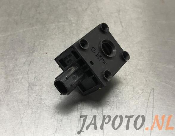 Wash Wipe Interval Relay MAZDA CX-5 (KF)