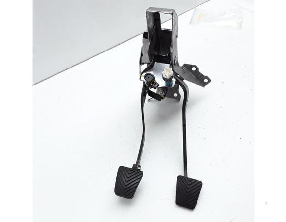 Pedal Assembly MITSUBISHI MIRAGE / SPACE STAR Hatchback (A0_A)