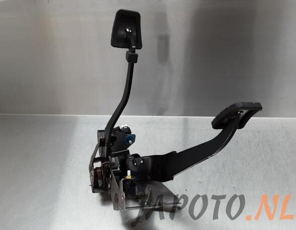 Pedal Assembly MITSUBISHI MIRAGE / SPACE STAR Hatchback (A0_A)