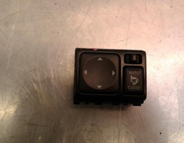 Mirror adjuster switch NISSAN JUKE (F15)