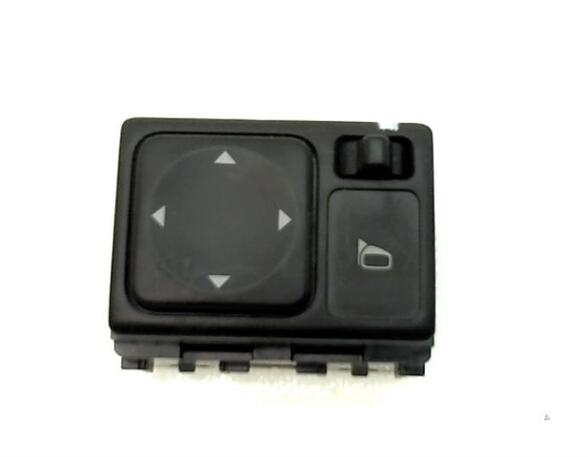 Mirror adjuster switch NISSAN JUKE (F15)