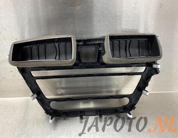 Dashboard ventilation grille HYUNDAI i20 (GB, IB), HYUNDAI i20 ACTIVE (IB, GB), HYUNDAI i20 II Coupe (GB)