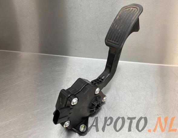 Accelerator pedal TOYOTA RAV 4 IV (_A4_)