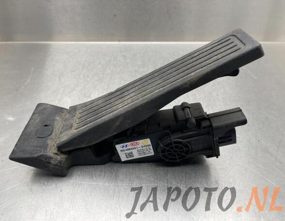 Accelerator pedal KIA OPTIMA Sportswagon (JF)