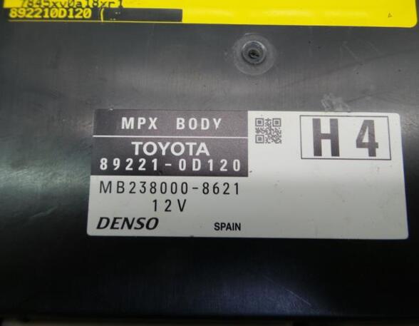 Control unit central electric (BCM) TOYOTA YARIS (_P13_)