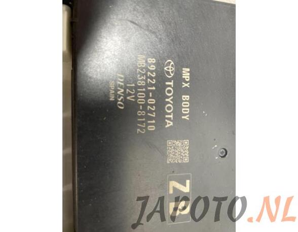 Control unit central electric (BCM) TOYOTA COROLLA Hatchback (_E21_)