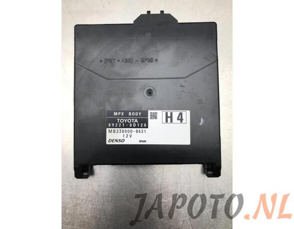 Control unit central electric (BCM) TOYOTA YARIS (_P13_)