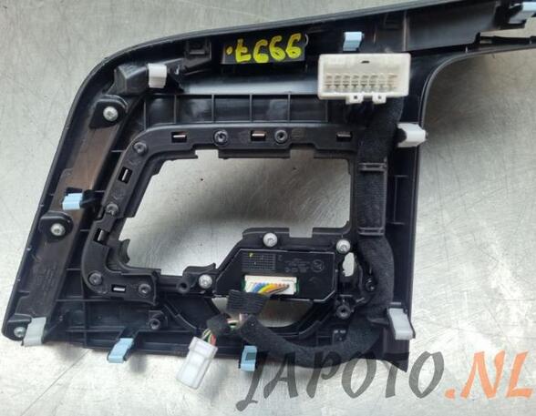 Closing plate KIA NIRO I (DE)