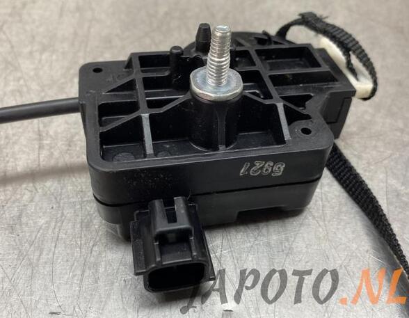 Servomotor for fuel filler flap LEXUS SC Convertible (UZZ40_)