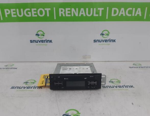 Radio Renault Express Kasten  281152370R P20414880