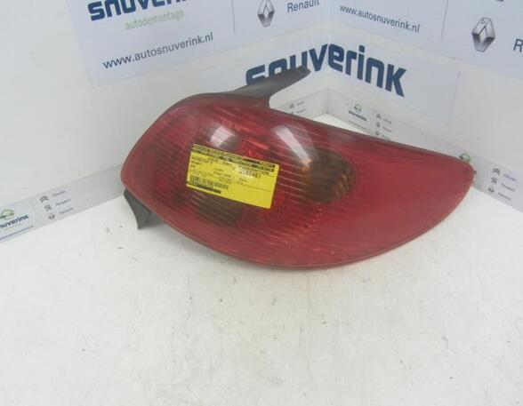 Combination Rearlight PEUGEOT 206 Schrägheck (2A/C), PEUGEOT 206 Stufenheck (--), PEUGEOT 206 SW (2E/K)