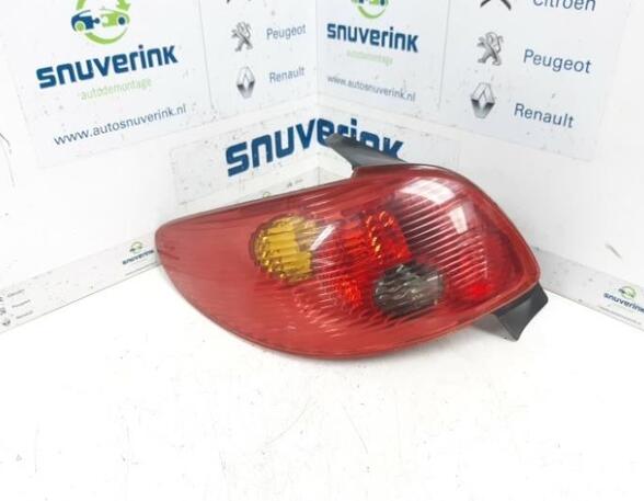 Combination Rearlight PEUGEOT 206 Schrägheck (2A/C), PEUGEOT 206 SW (2E/K), PEUGEOT 206 Stufenheck (--)