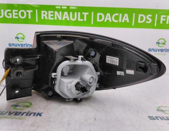 Rückleuchte links Renault Captur  265557367R P19152900