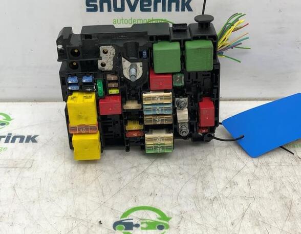 Fuse Box PEUGEOT 2008 I (CU)