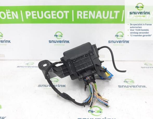 Fuse Box PEUGEOT 208 I (CA_, CC_)