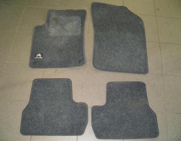 Floor mat (Carpet Mat) CITROËN C3 II (SC_), CITROËN DS3, DS DS 3 (SA_)