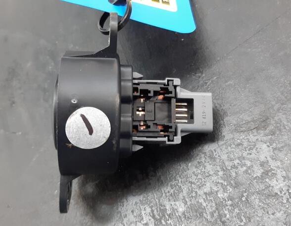 Switch for hazard light PEUGEOT 108 (--)