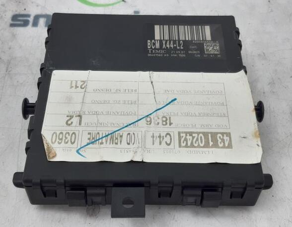 Control unit for engine RENAULT Twingo II (CN0)