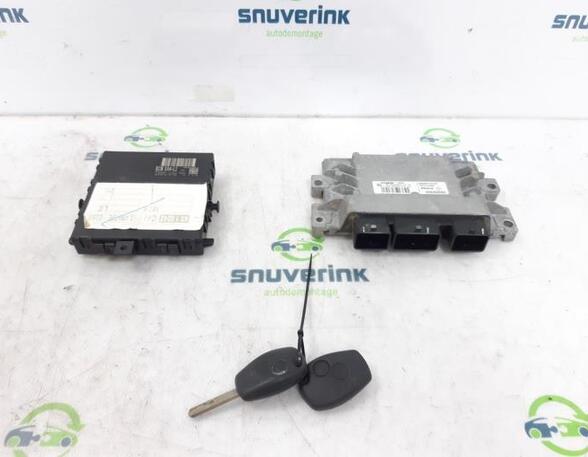 Control unit for engine RENAULT Twingo II (CN0)