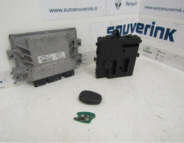 Control unit for engine RENAULT TWINGO II (CN0_)