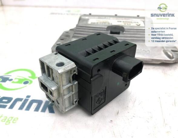 Control unit for engine RENAULT MEGANE III Hatchback (BZ0/1_, B3_)