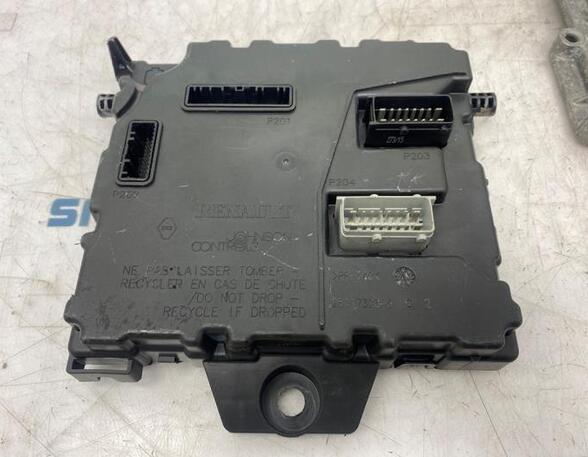 Control unit for engine RENAULT KANGOO Express (FW0/1_)