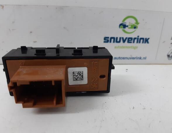 Switch for central lock PEUGEOT 2008 I (CU)