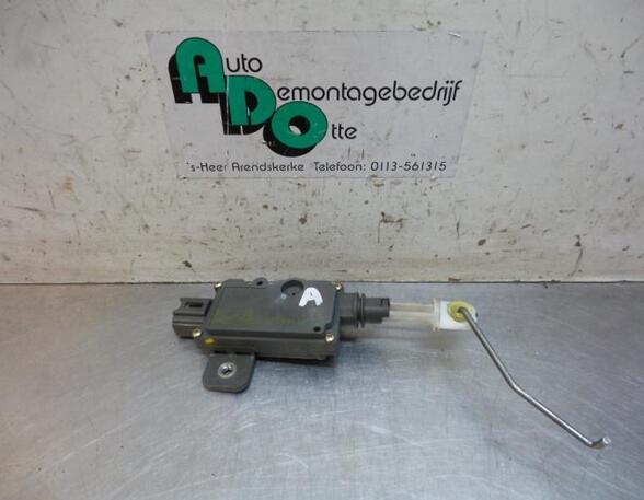 Servomotor for fuel filler flap NISSAN PRIMERA (P12)