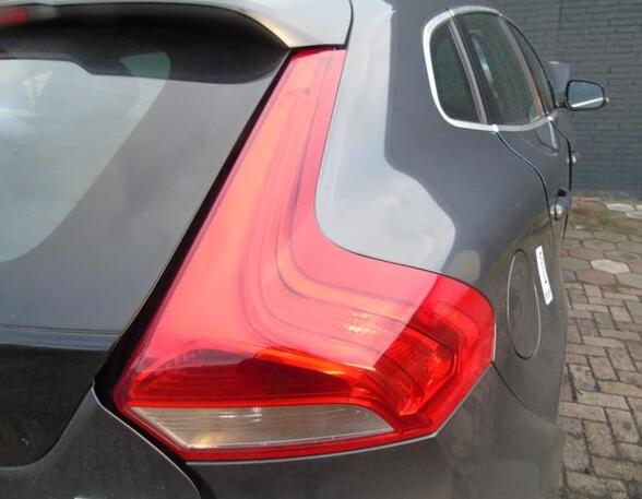 Combination Rearlight VOLVO V40 Hatchback (525, 526), VOLVO V40 Cross Country (526)