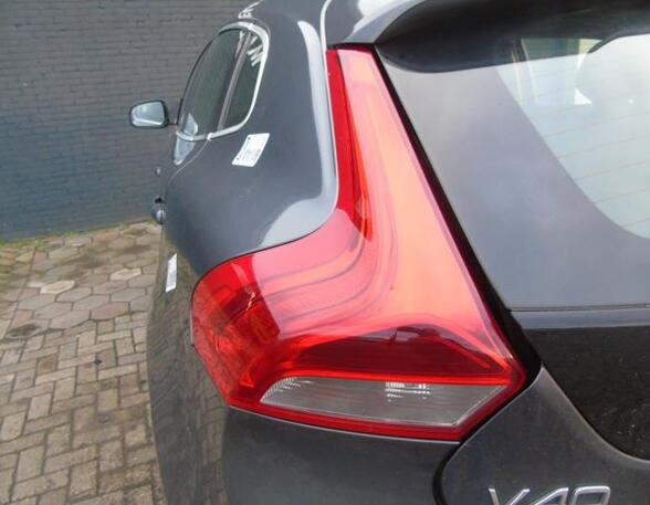 Combination Rearlight VOLVO V40 Hatchback (525, 526), VOLVO V40 Cross Country (526)