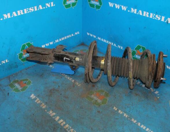 Federbein links vorne Toyota Corolla Stufenheck E12  P330576