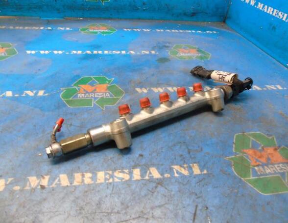 Petrol Fuel Rail OPEL Astra J Caravan (--)