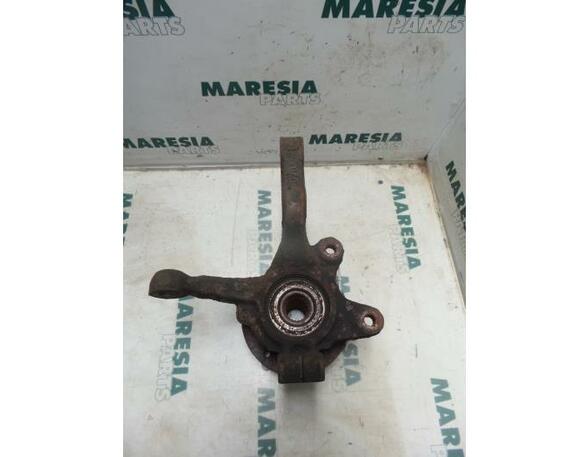 Stub Axle RENAULT TWINGO I (C06_)