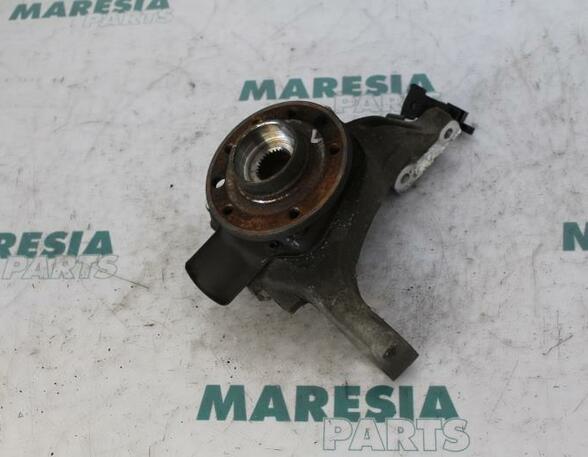 Achsschenkel links vorne Fiat Croma 194 51753897 P4533278