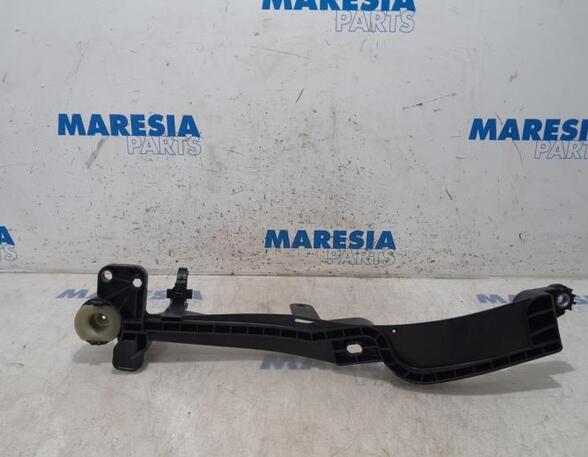 Front Axle Bracket PEUGEOT 508 SW I (8E_), CITROËN C5 III Break (RW_)