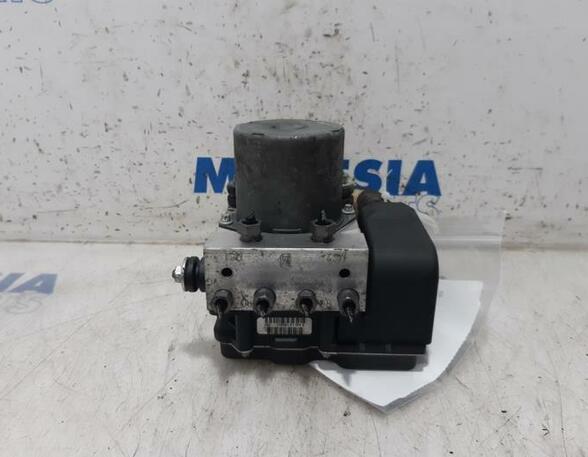 Pumpe ABS Peugeot 5008  1607510480 P17709578