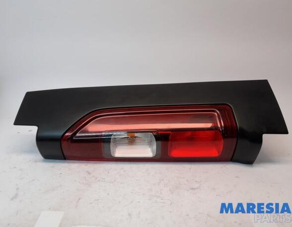 Combination Rearlight NISSAN NV300 Van (X82)