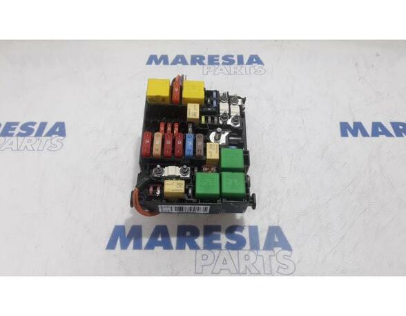 Fuse Box PEUGEOT 308 SW II (LC_, LJ_, LR_, LX_, L4_)