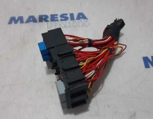 Fuse Box RENAULT Captur I (H5, J5), RENAULT Clio IV (BH)