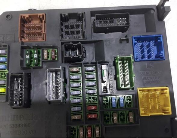 Fuse Box PEUGEOT 508 I (8D)