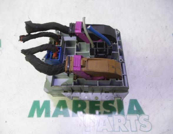 Fuse Box ALFA ROMEO 147 (937)