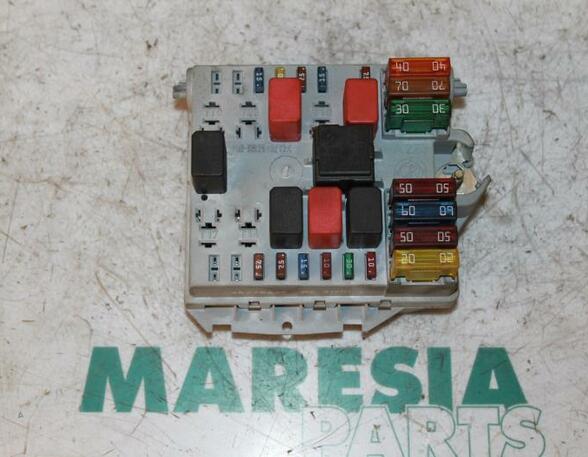 Fuse Box FIAT Punto (188), FIAT Punto Kasten/Schrägheck (188)